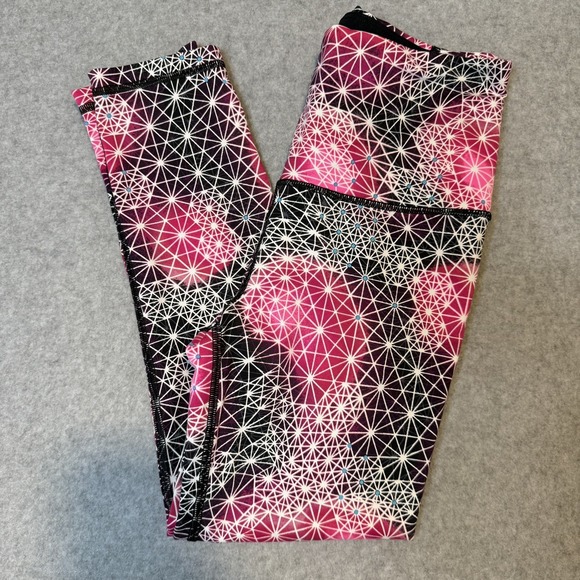 Victoria's Secret Pants - Victorias Secret Sport Knockout Leggings SIZE S Pink Black Sacred Geo Star Print
